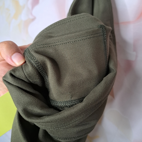 NWT All In Motion Simplocity Twist High Rise Leggings In Olive Green - Picture 9 of 10